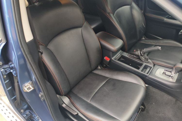 Used Subaru XV 2016 2.0i Comfort Navigation Edition
