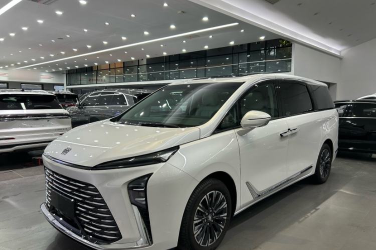 Used Buick GL8 2025 Lu Zun Deluxe Edition