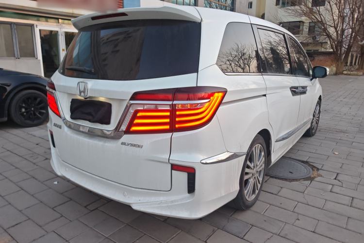 Used Honda Elysion 2016 2.4L Luxury Edition
