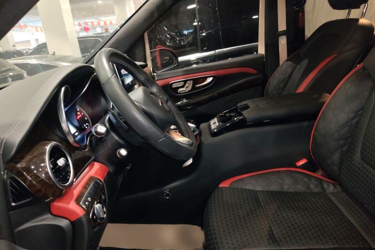 Used Mercedes-Benz V-Class 2018 V 260 L Prestige Extended Version China VI
