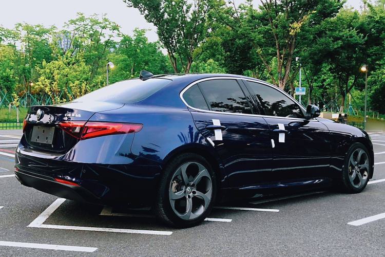 Used Alfa Romeo Giulia 2017 2.0T 200HP Luxury Edition
