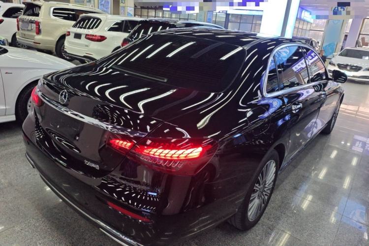 Used Mercedes-Benz E-Class 2022 Second Facelift E 300 L Fashion Edition
