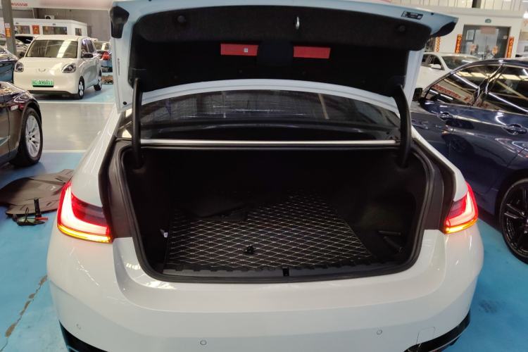 Used BMW i3 2024 eDrive 35 L