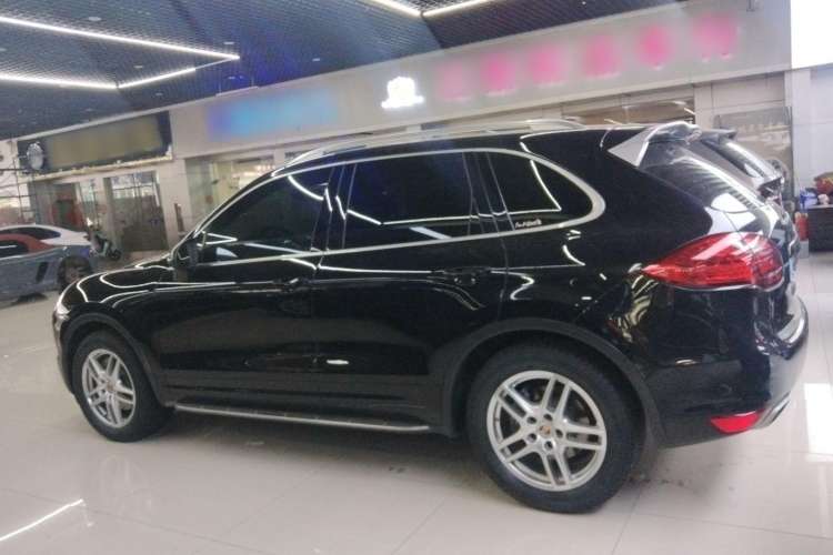 Used Porsche Cayenne 2014 Cayenne Platinum Edition 3.0T