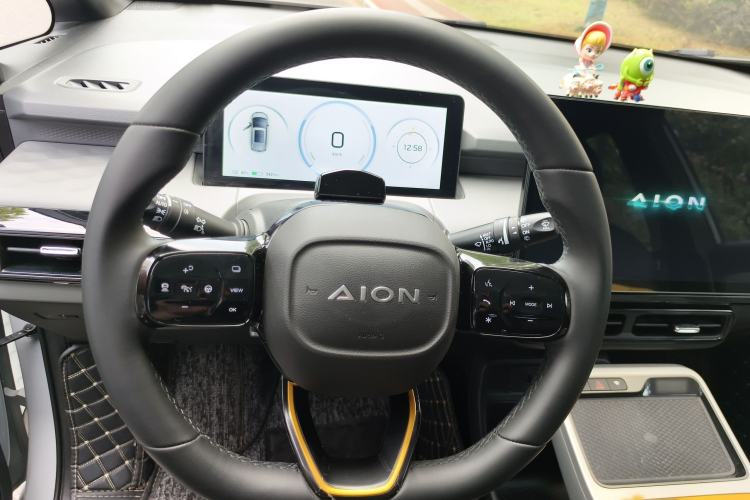 Used AION Y 2022 70 Tech Edition Lithium Iron Phosphate