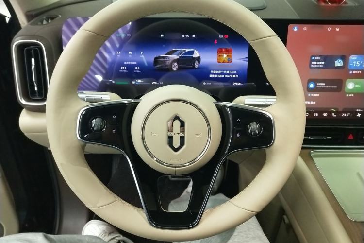 Used Hima AITO M9 2024 Range-Extended Ultra Version 42 kWh 6-Seater Model
