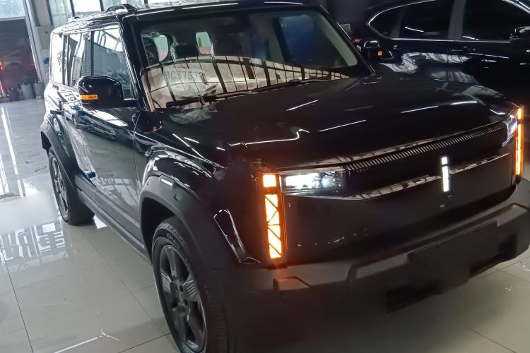 Used  03 2024 401km Range Two-Wheel Drive Standard Yuechao Version
