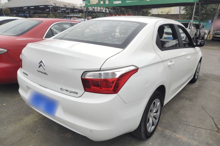 Used Citroen Elysee 2015 Zhishang Edition 1.6L Manual Fashion Model