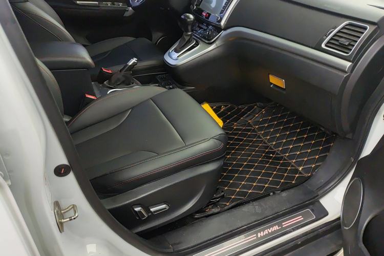 Used Haval H6 2015 Sport Edition 1.5T Automatic Two-Wheel Drive Luxury Model
