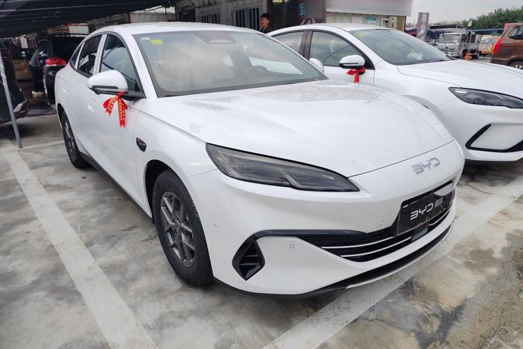 Used BYD Seal 06 New Energy 2024 DM-i 80KM Luxury Model
