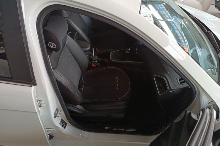 Used Ford Escort 2019 Revised Version 1.5L Automatic Enjoyment Type China VI Standard