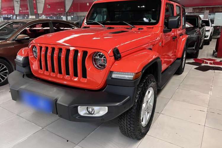 Used  Wrangler 2019 2.0T Sahara Four-Door Version China VI Emission Standard
