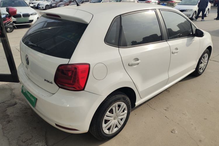 Used Volkswagen Polo 2014 1.4L Manual Fashion Edition
