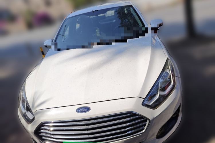 Used Ford Escort 2015 1.5L Manual Comfort Model
