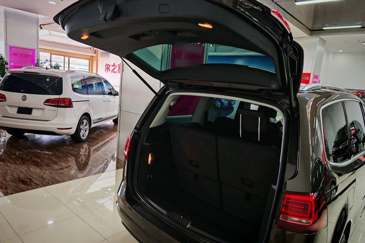 Used Volkswagen Sharan 2016 380TSI Comfort Edition 7-Seater
