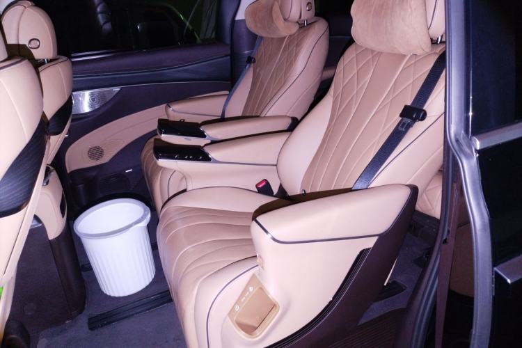 Used Denza D9 2024 DM-i 980 Four-Wheel Drive Prestige Model