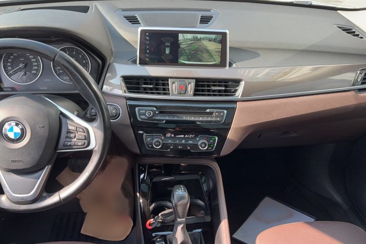 Used BMW X1 2018 xDrive20Li Luxury Model
