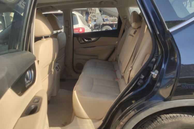 Used Nissan X-Trail 2014 2.5L CVT Luxury Edition 4WD
