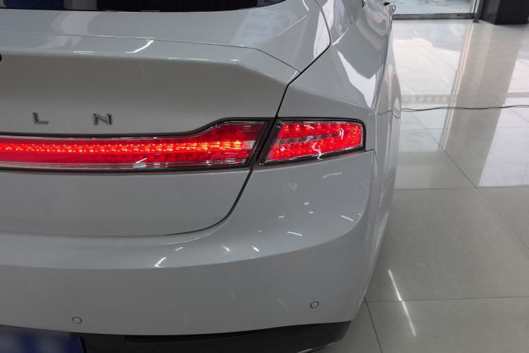 Used Lincoln MKZ 2020 2.0T MONO Limited Luxury Edition MONO WHITE