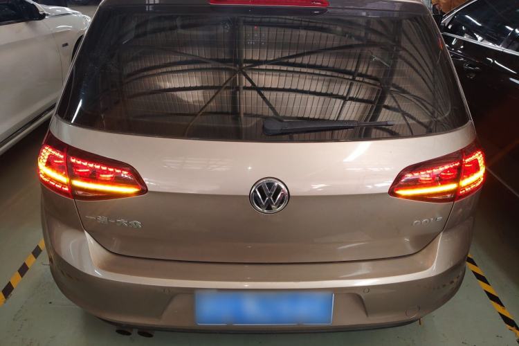 Used Volkswagen Golf 2017 230TSI Automatic Comfort Edition – Celebrating Milestone of One Million Units
