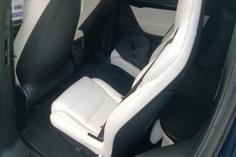 Used Tesla Model X 2019 Long-Range Version
