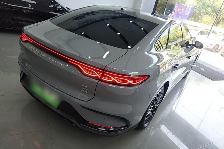 Used BYD Han 2025 EV Intelligent Driving Edition 701KM LiDAR Flagship Model
