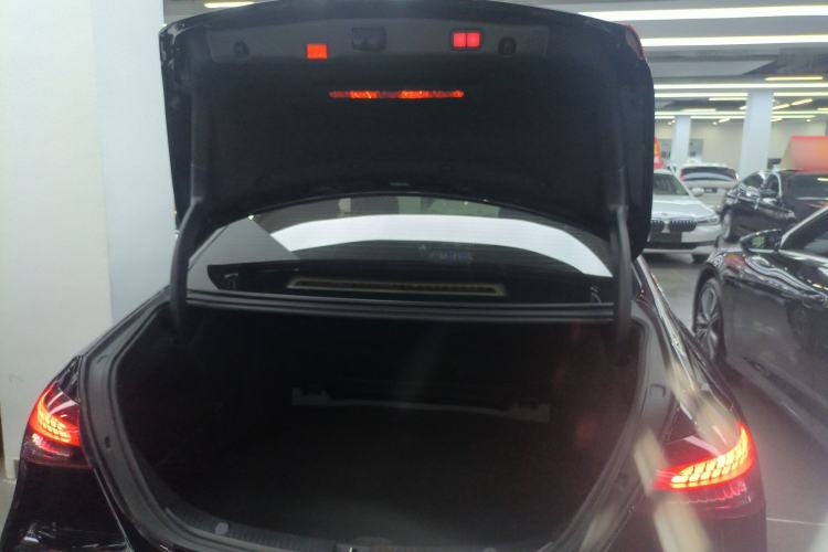 Used Mercedes-Benz E-Class 2022 Updated E 300 L Luxury Edition
