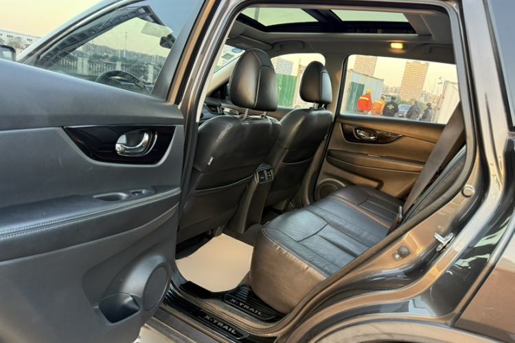 Used Nissan X-Trail 2019 2.0L CVT Smart Connect Comfort Edition 2WD