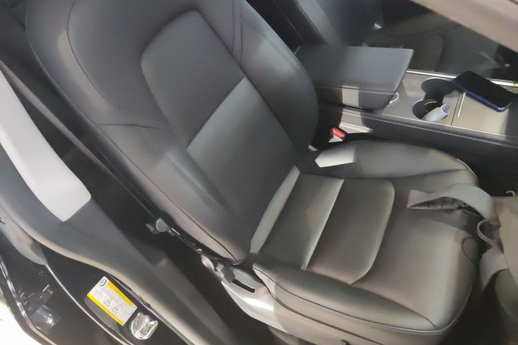 Used Tesla Model Y 2021 Long-Range All-Wheel-Drive Version 3D7