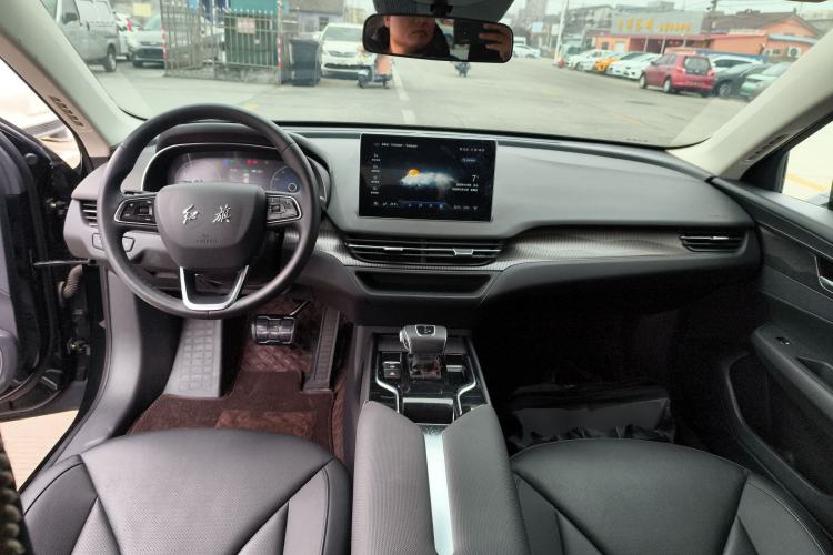 Used Hongqi E-QM5 2022 431 km Charge & Enjoy Edition
