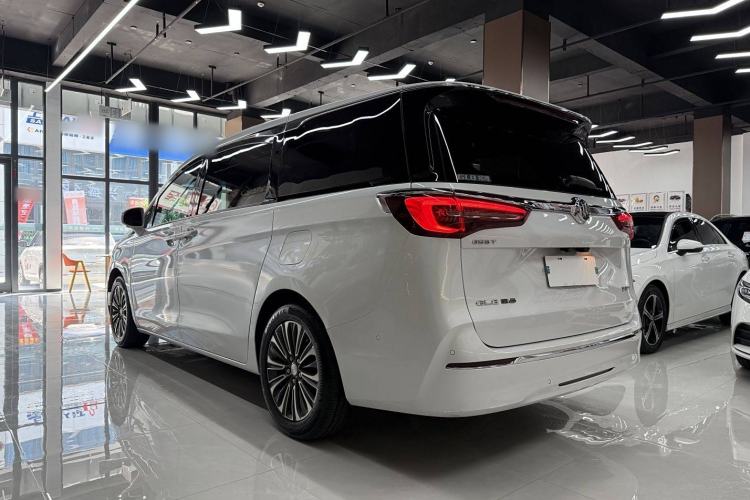 Used Buick GL8 2021 ES Landtrek 653T Luxury Model
