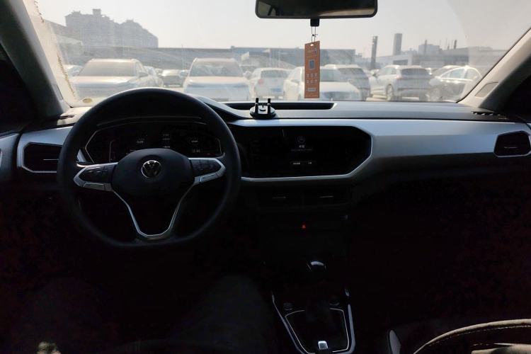 Used Volkswagen Tacqua 2023 200TSI DSG Joy-Connect Edition
