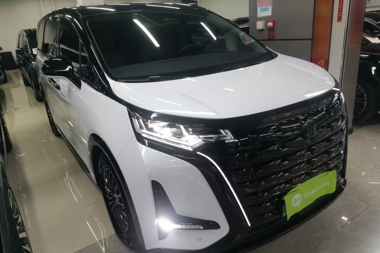 Used Denza D9 2024 DM-i 980 Four-Wheel Drive Flagship Model
