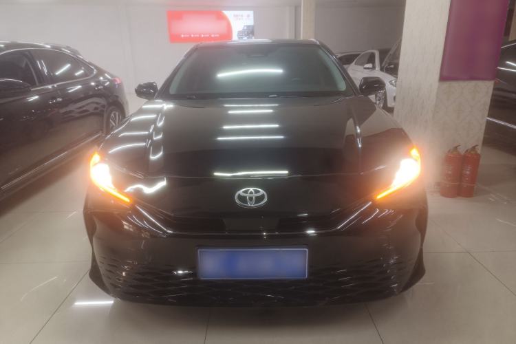 Used Toyota Camry 2024 Dual-Motor 2.0 HGVP Luxury Edition