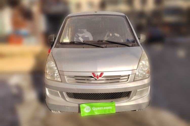 Used Wuling Rongguang 2014 1.5L S Base Version

