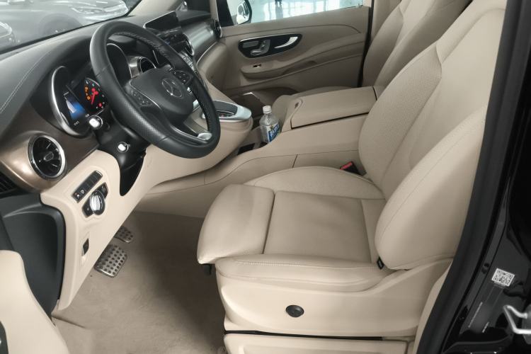 Used Mercedes-Benz V-Class 2022 V 260 L Long-wheelbase Luxury Edition