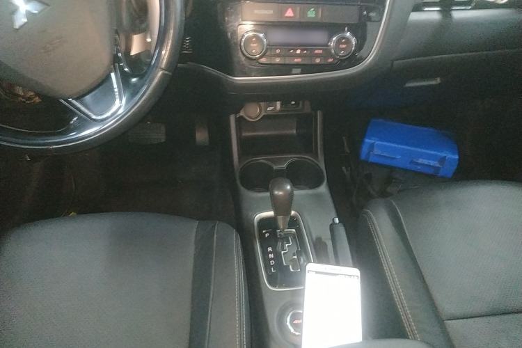 Used Mitsubishi Outlander 2016 2.4L 4x4 Elite Edition 5 Seats