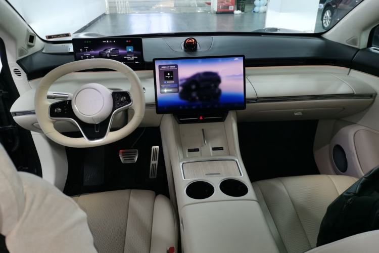 Used Hima Luxeed R7 2024 All-Electric 802 km Max