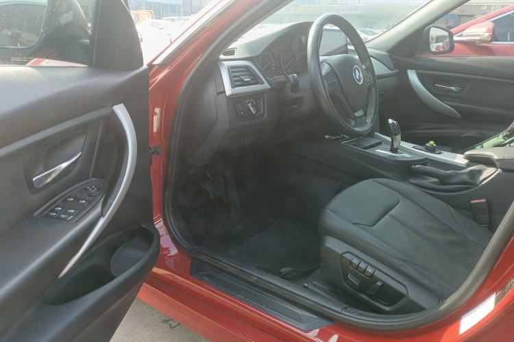 Used BMW 3 Series 2014 320Li Fashion Model
