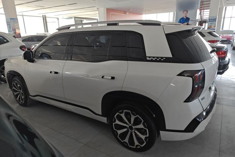 Used AION V 2024 Aion Tyrannosaurus 650 Smart Luxury Edition