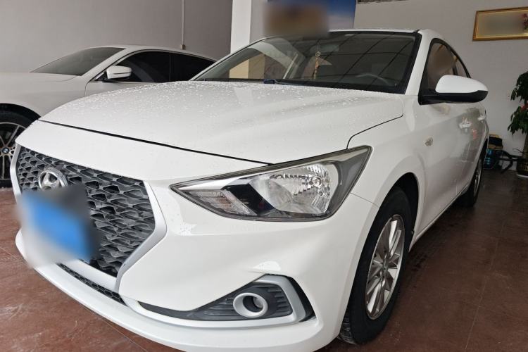 Used Hyundai Celesta 2017 1.6L Manual Enjoyment Edition GLS