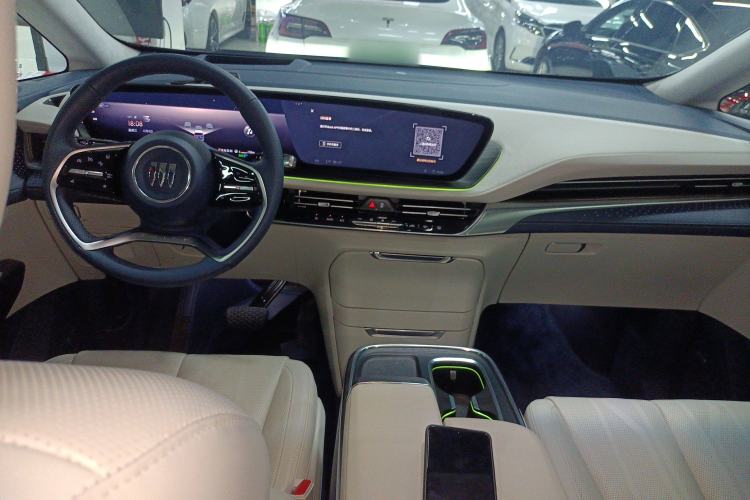 Used Buick Century 2023 2.0T Six-Seater Yinshi Edition
