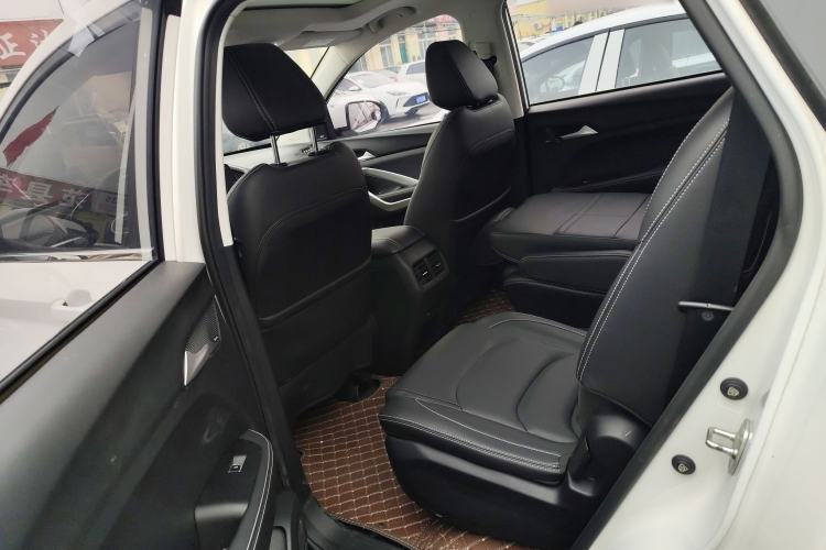 Used Baojun 530 2021 Global Car Anniversary Edition 1.5T Manual Prestige Model 6 Seats