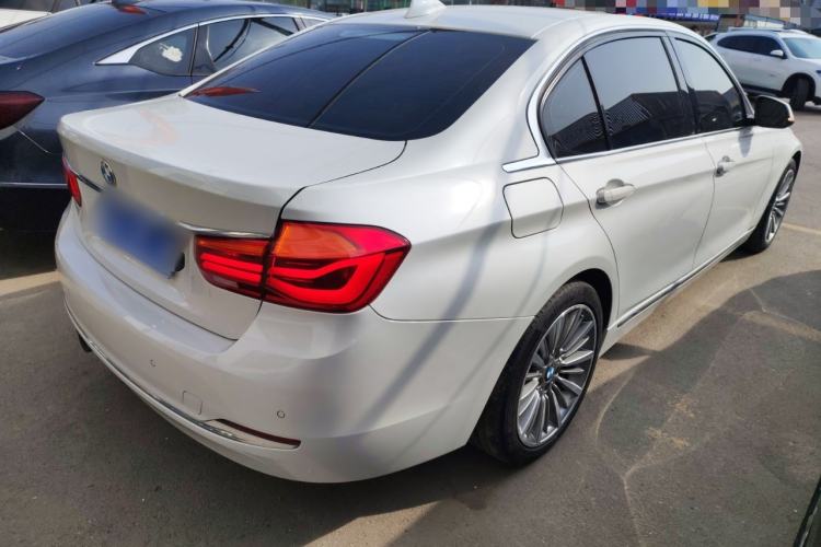 Used BMW 3 Series 2018 320Li Leading Luxury Package
