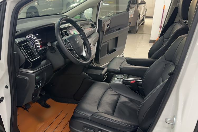 Used Honda Elysion 2016 2.4L Style Edition