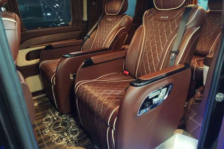 Used Mercedes-Benz Vito 2018 2.0T Business Version China VI Emission Standard
