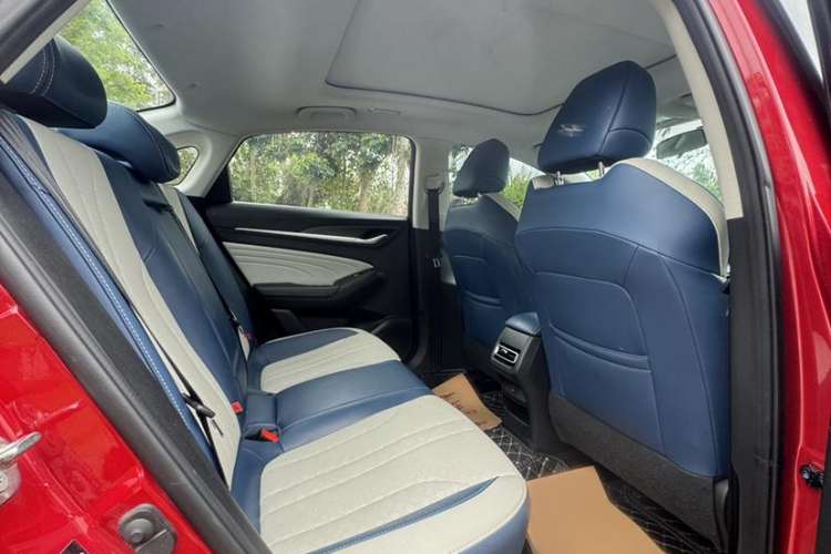 Used Changan Eado 2021 PLUS Blue Whale NE 1.4T GDI DCT Flagship Model
