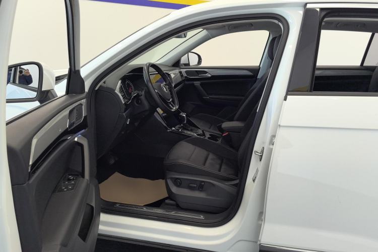 Used Volkswagen Tayron 2020 330TSI Two-Wheel Drive Luxury Smart Connectivity Version
