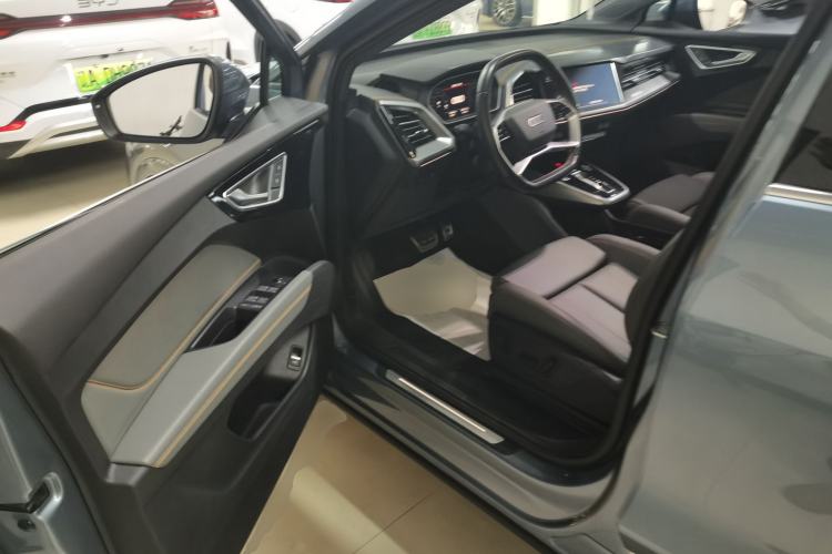 Used Audi Q4 e-tron 2023 40 e-tron Adventure Edition
