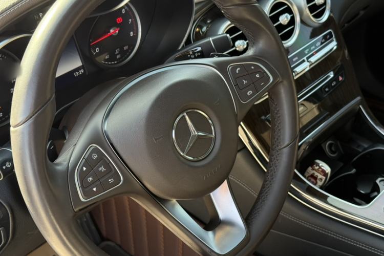 Used Mercedes-Benz GLC 2016 GLC 260 4MATIC Dynamic Edition
